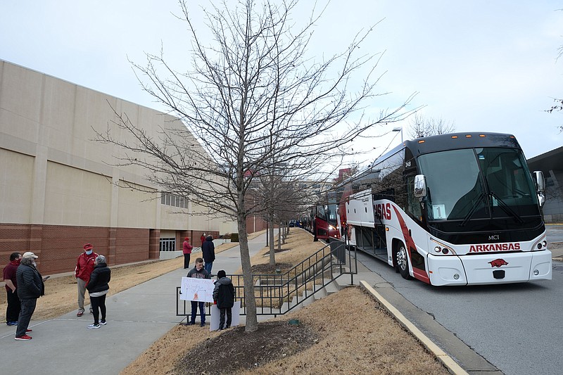Arkansas Razorback Bus Razorbacks' bowl game called off | Whole Hog Sports
