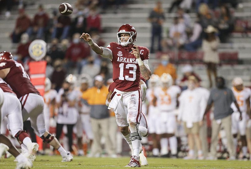 Arkansas quarterback declares for NFL Draft
