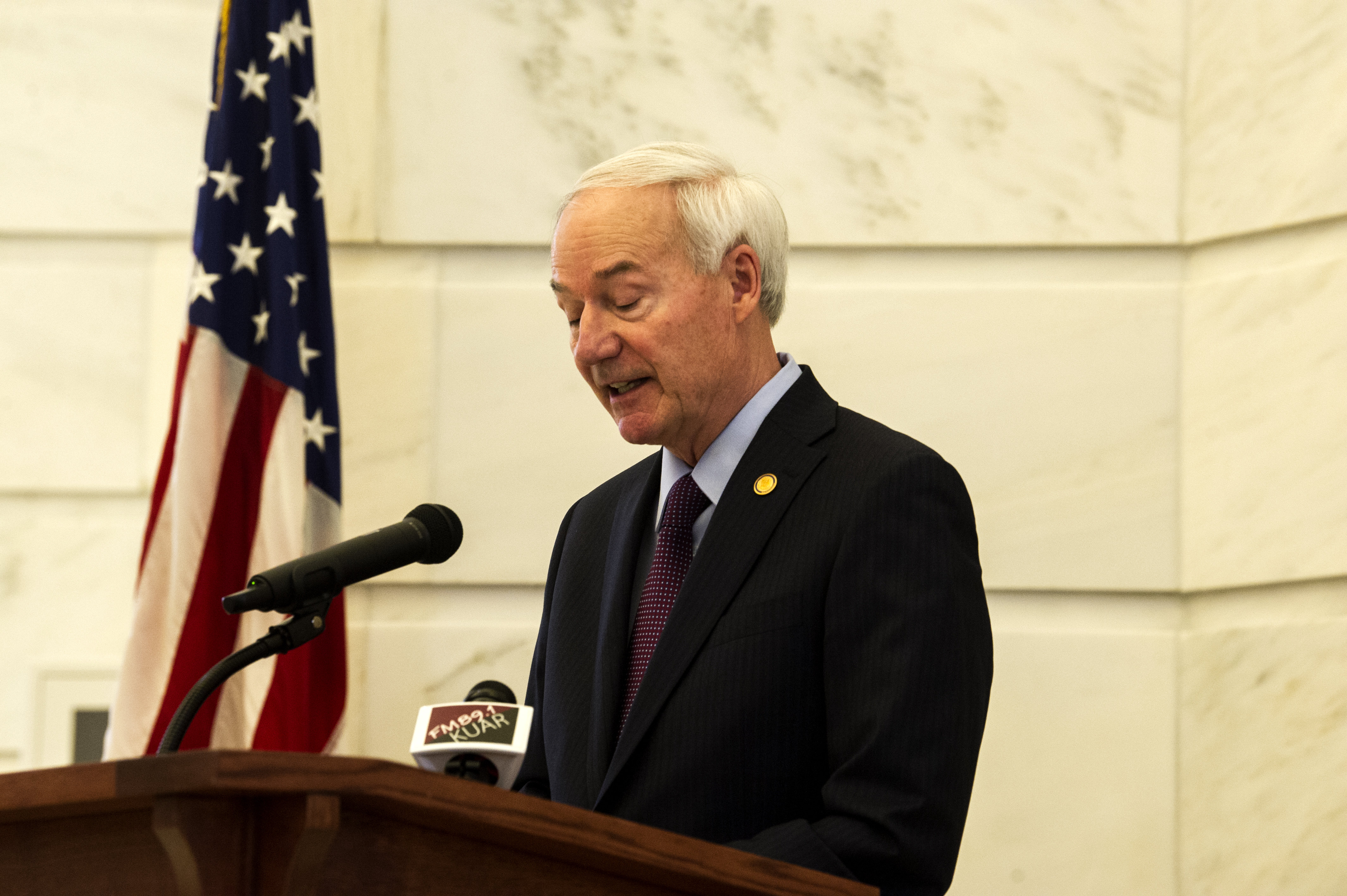 Shooting saddens mayor, governor