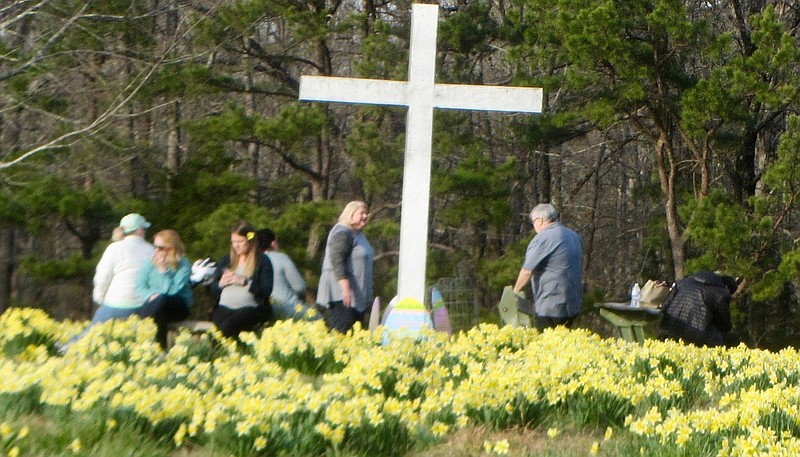 A cross was a centerpiece at the 2020 Wye Mountain Daffodil Festival. (Special to the Democrat-Gazette/Marcia Schnedler)