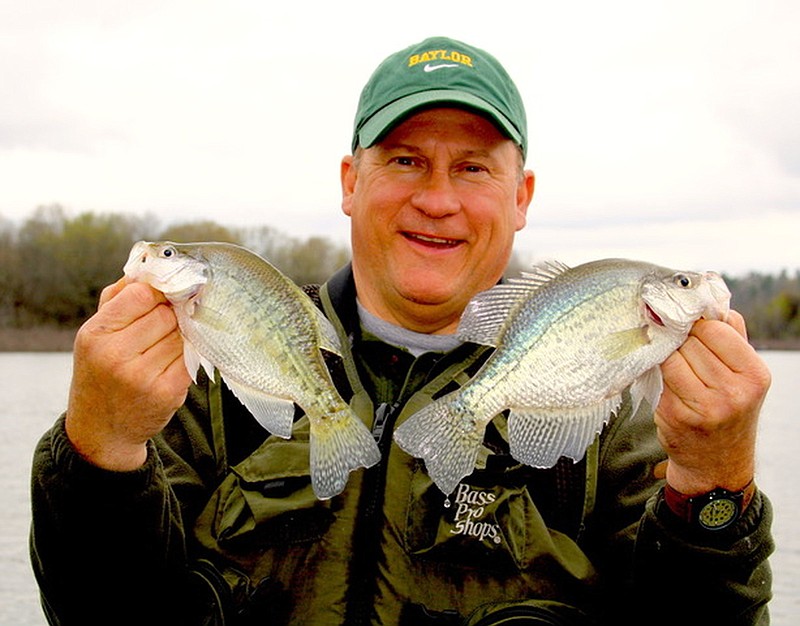 BIG CRAPPIE FROM THE BANK - This Rig WILL Help YOU Catch More