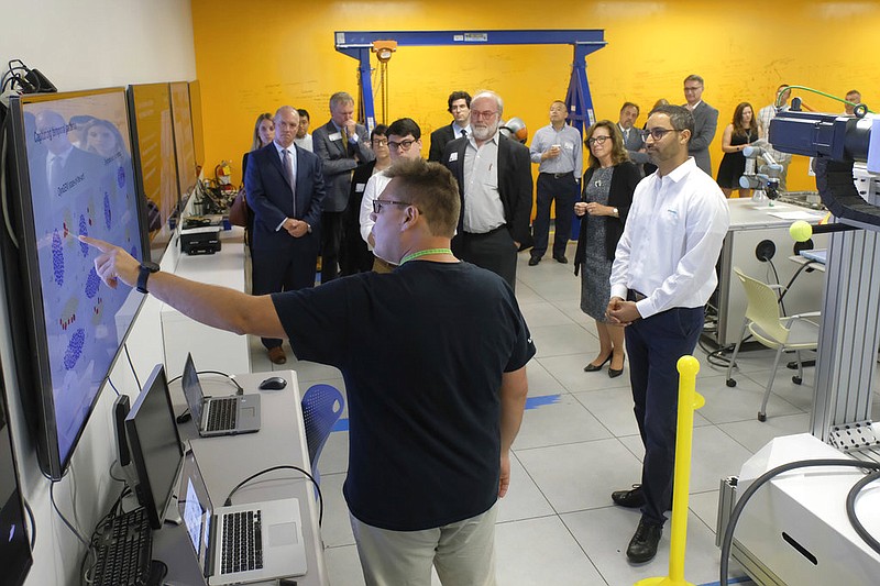 Siemens U.S. provides job training to its employees in Princeton, N.J., in this Sept. 17, 2018, file photo. (Charles Sykes/AP Images for Siemens)