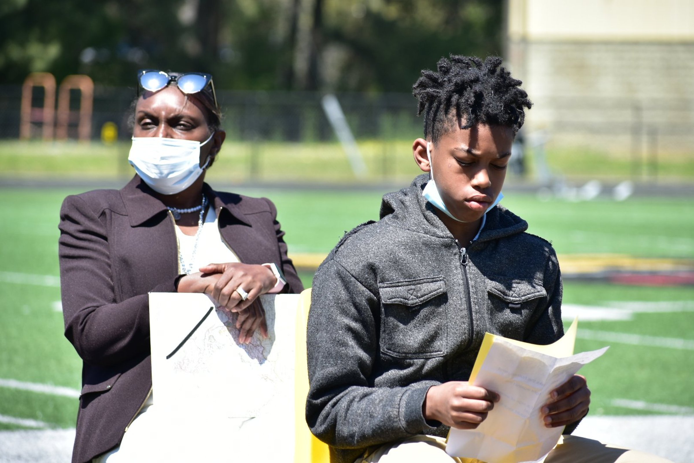 Students rally to vow month of no violence