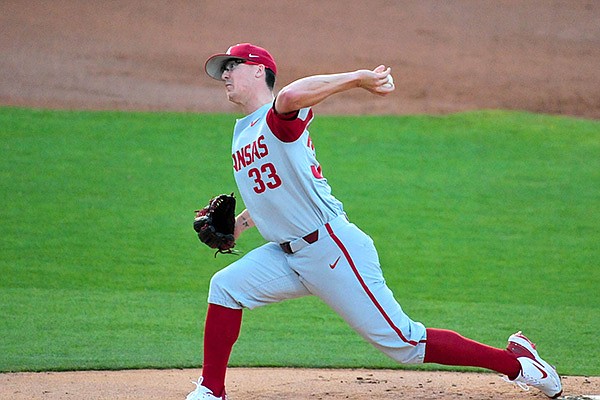 Baseball Strands Tying Run at Third as Arkansas Tech Holds Off