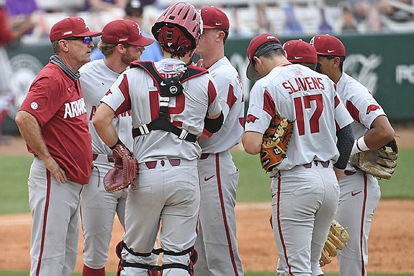 Arkansas head coach Dave Van Horn speaks with his infield against LSU, Saturday, May 1, 2021, at Alex Box Stadium on the campus of LSU in Baton Rouge, La. (Photo by Hillary Scheinuk/The Advocate)