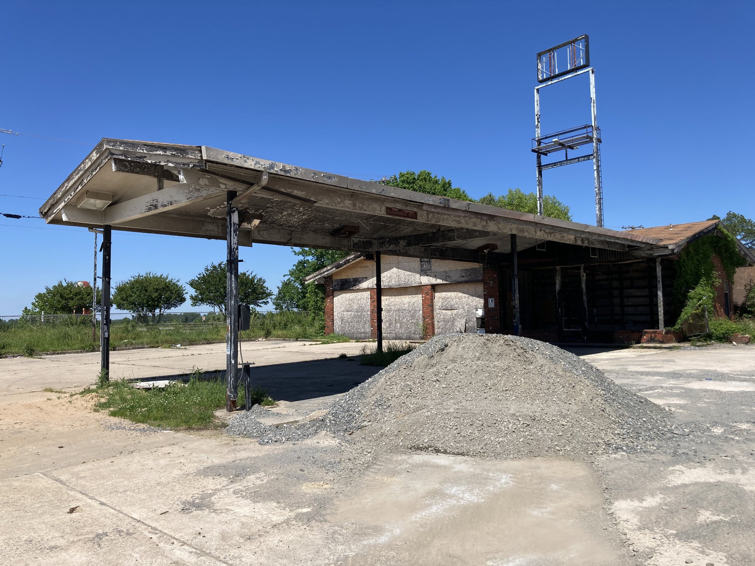 Property owner, committee clash