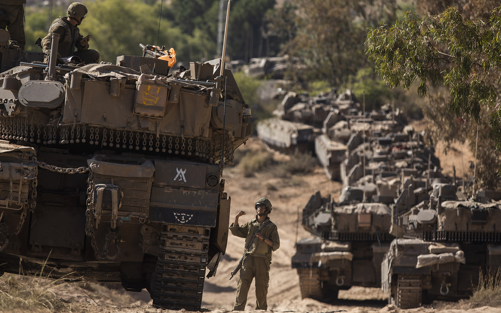 Israeli Fire Targets Hamas Tunnels