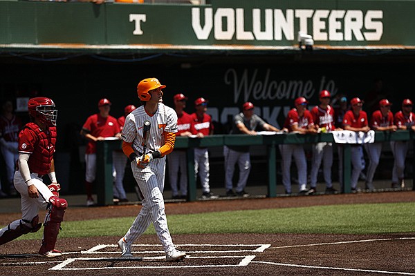 Drew Gilbert leads Tennessee to victory with two home runs