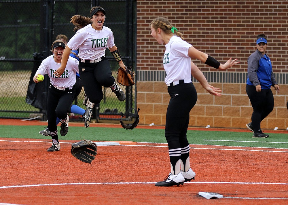 Leadoff HR sparks Bentonville