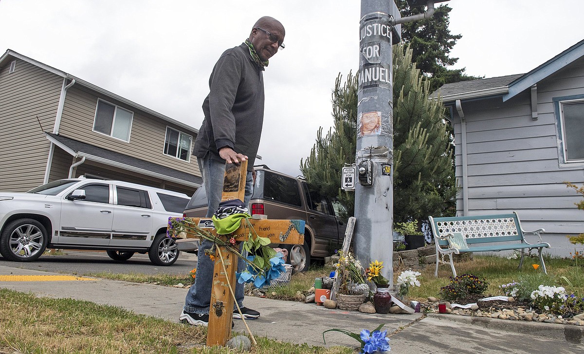 Three officers charged in Black man's death | The Arkansas Democrat ...