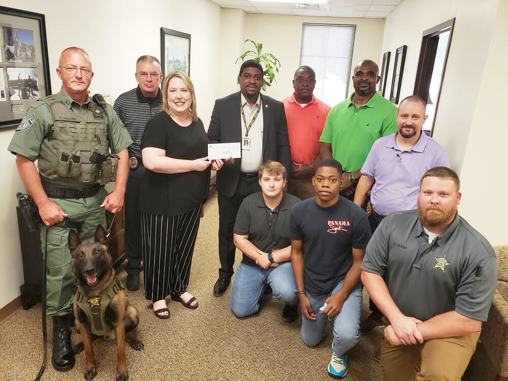 Simmons, ex-CEO donates to K-9 fund