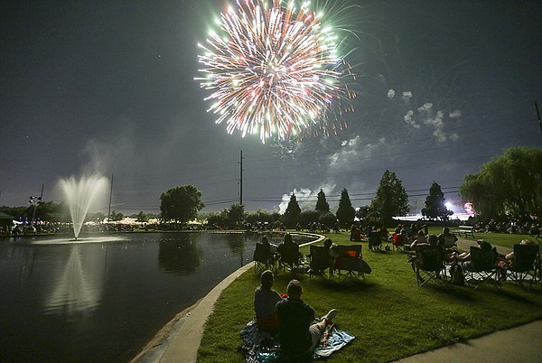 PHOTO GALLERY: Fireworks at Orchard's Park | Northwest Arkansas ...