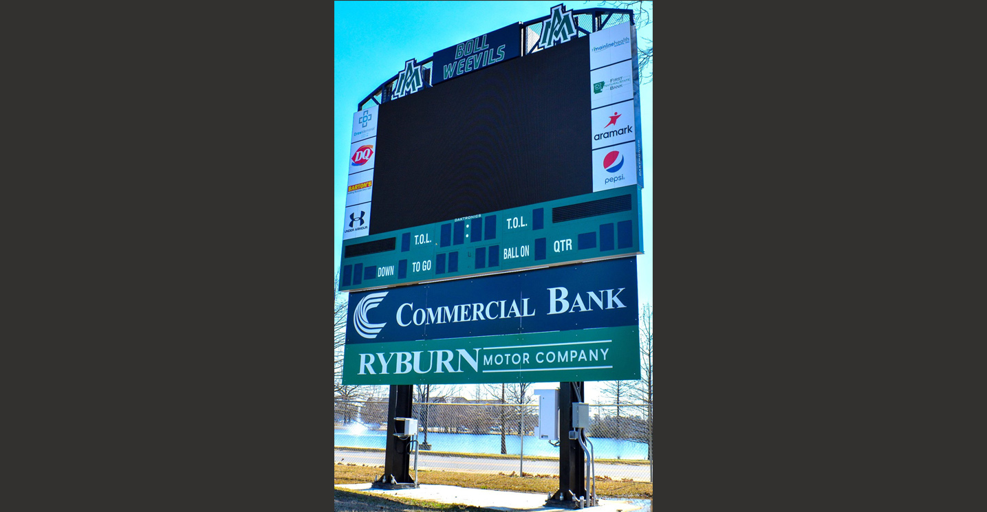 UAM sets sports fundraising high