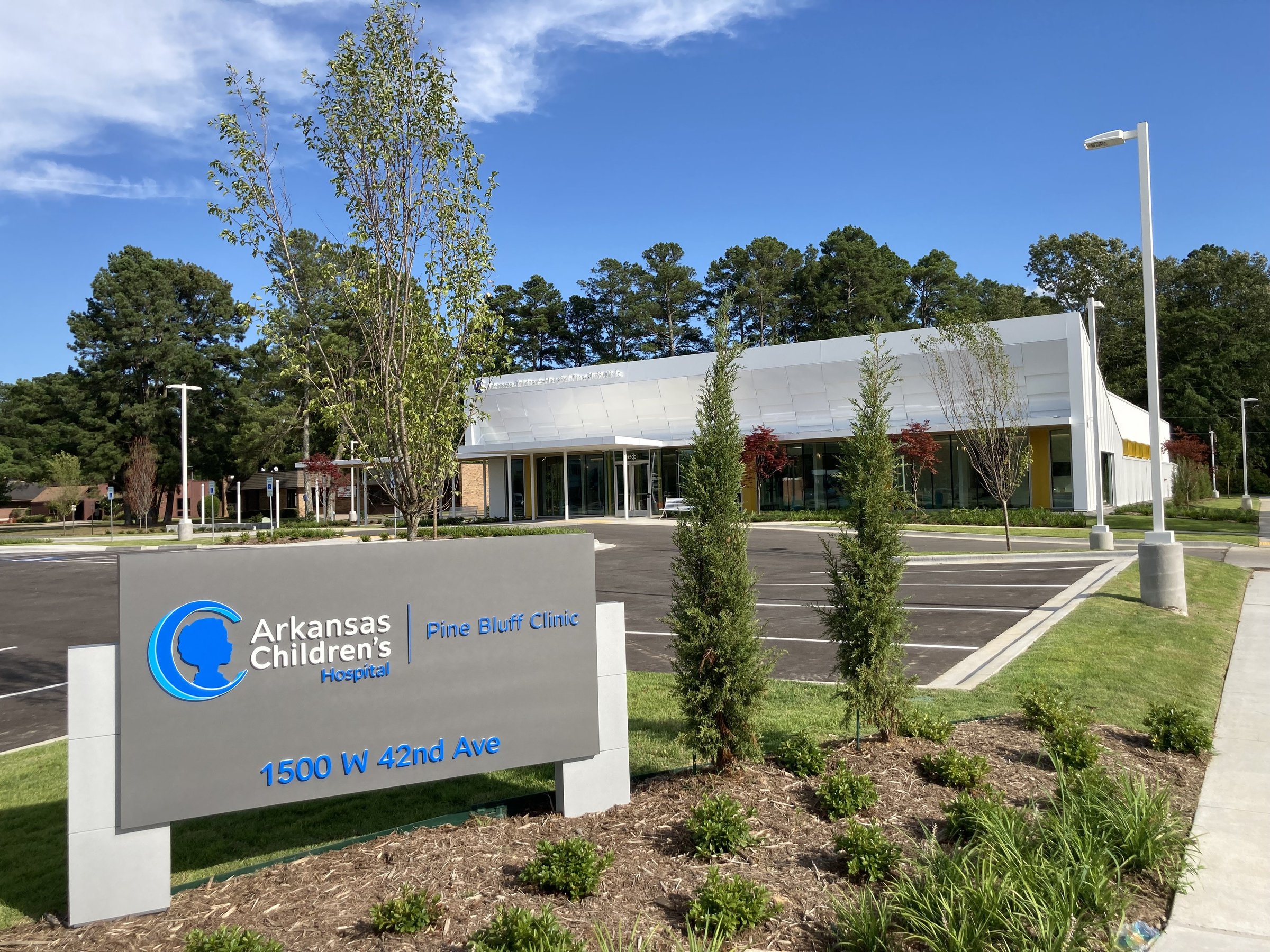 Tour offers peek at kids clinic