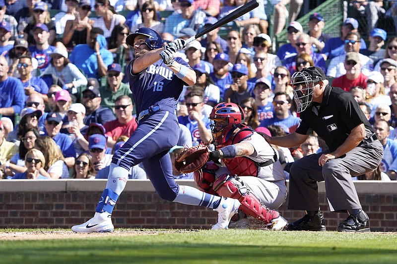 Jason Heyward taken out due to tight left hamstring