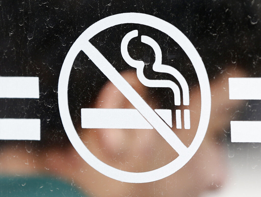 Smokes ban gets 15-year acclaim
