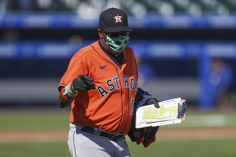 Houston Astros: Players have Dusty Baker's back, like he has theirs