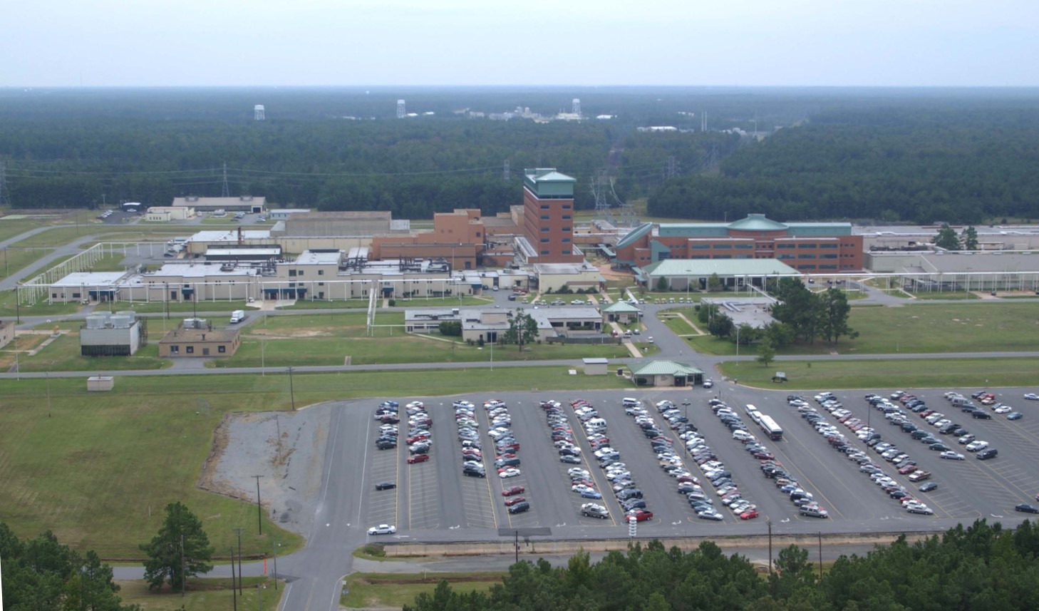 Lawmakers praise research facility