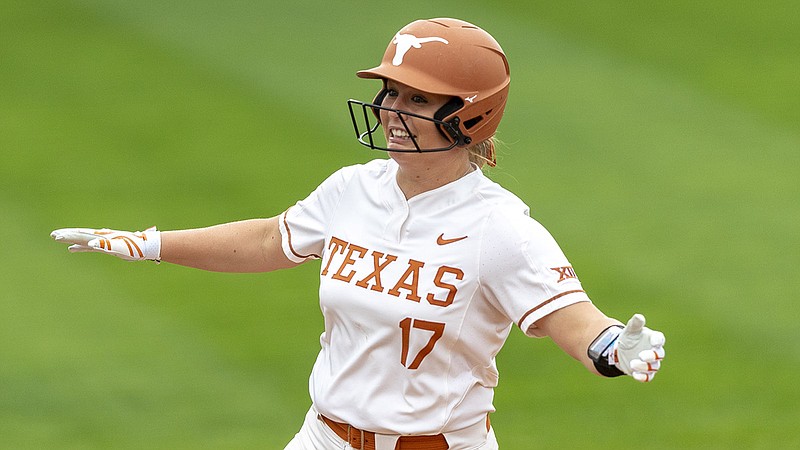 Taylor Ellsworth, a catcher/utility player, is transferring from Texas to play softball for Coach Courtney Deifel and the University of Arkansas. Ellsworth hit .372 and made 44 starts last season for the Longhorns.
(AP/Stephen Spillman)