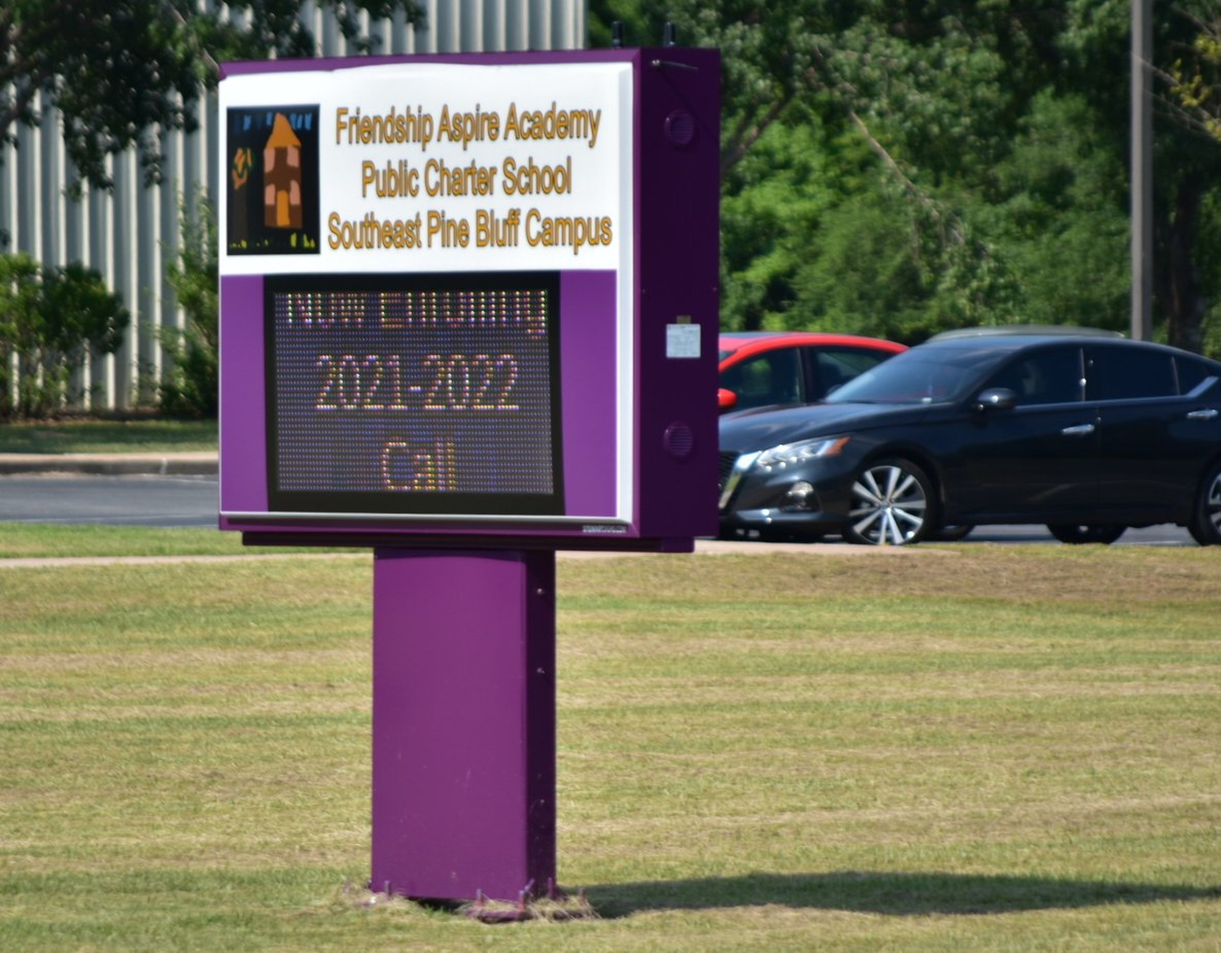 School weighing steps as classes near