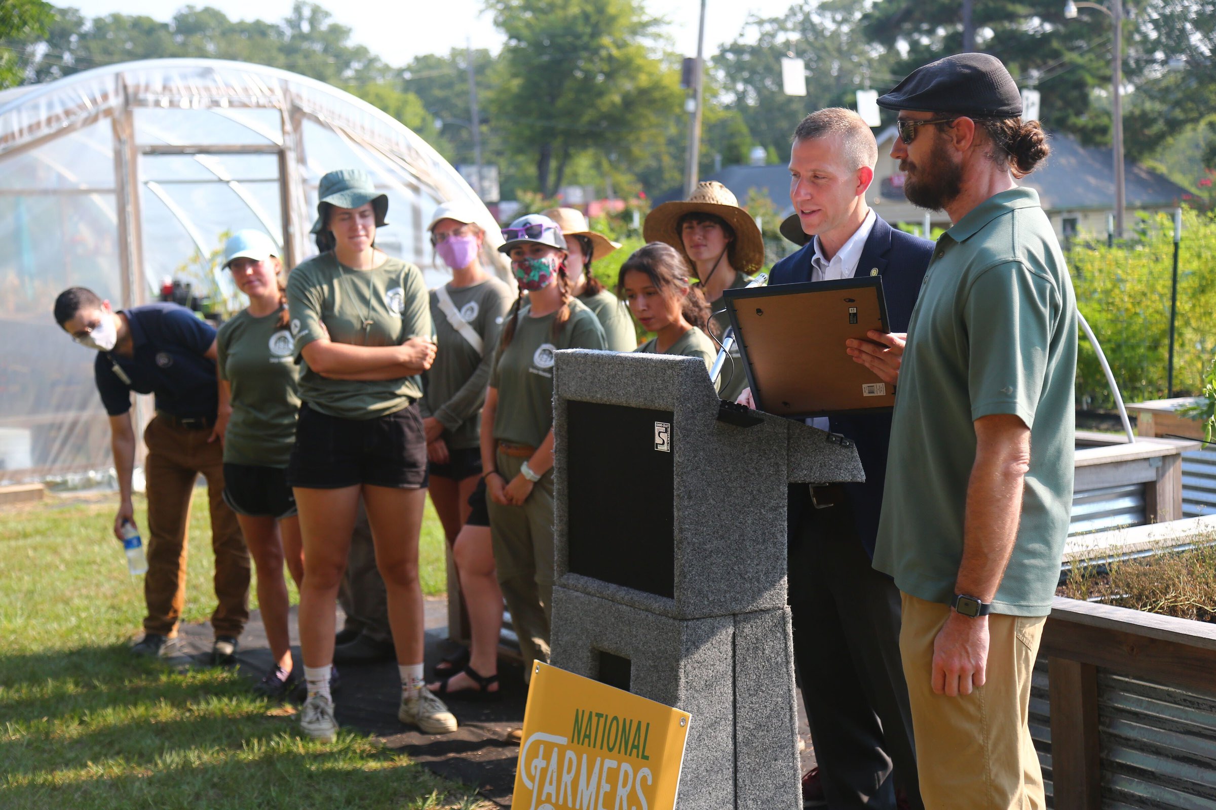 Farmers market week set to start