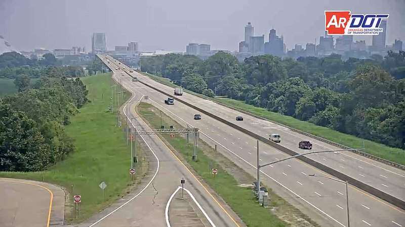 Traffic heads along Interstate 40 near the Hernando de Soto Bridge Monday afternoon in this screenshot of video provided by the Arkansas Department of Transportation.