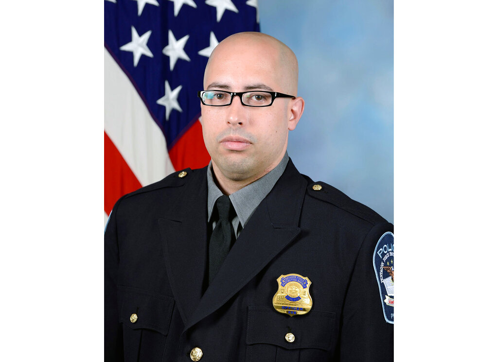 Man who fatally stabbed Pentagon officer had troubled past