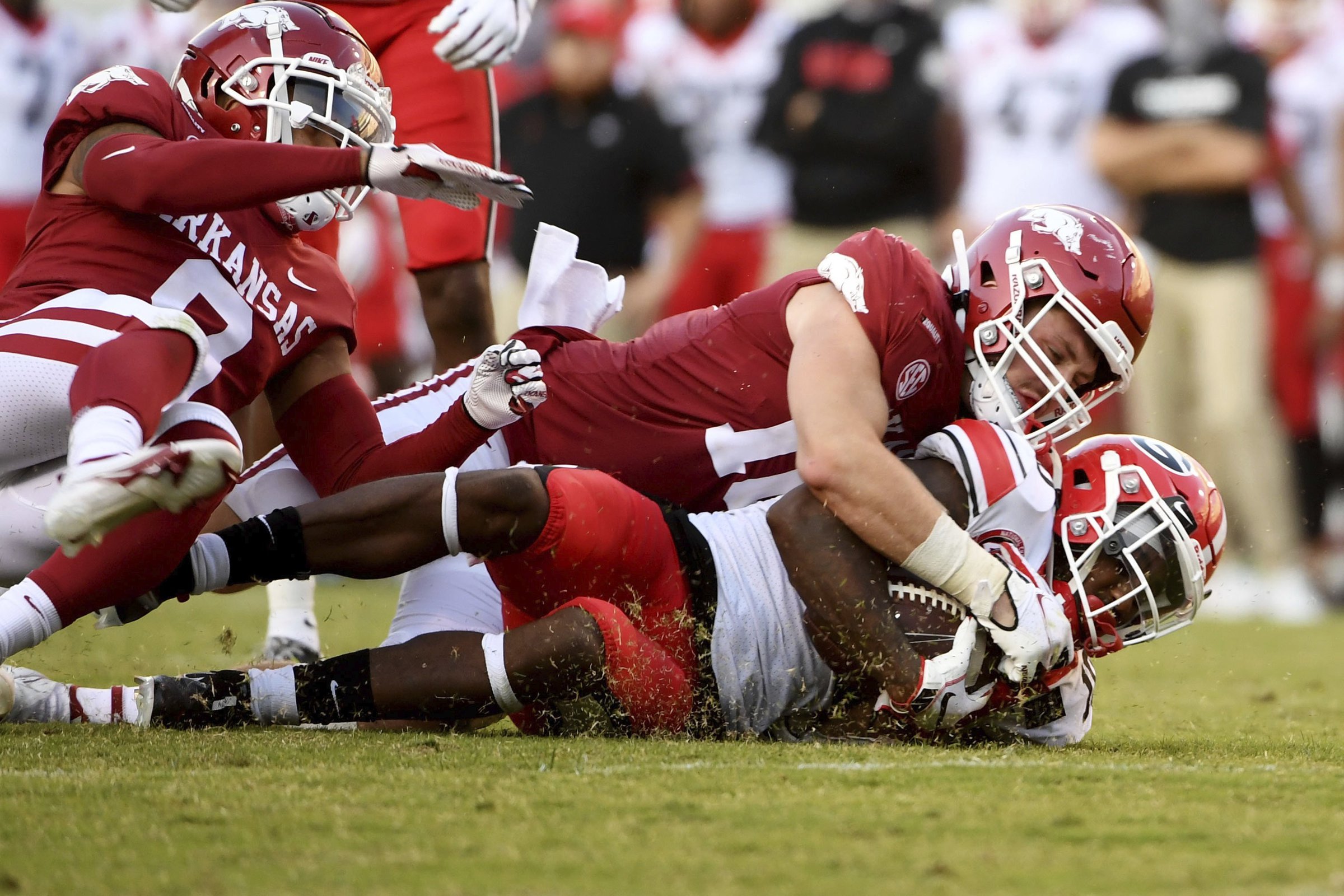 BREAKING: Linebacker Bumper Pool returning to Arkansas Razorbacks