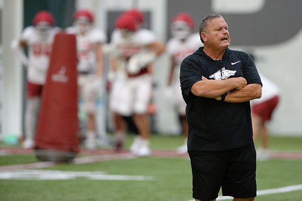 WholeHogSports - Razorback camp notebook: Coaches pick 6 for All-SEC, tight  ends flash