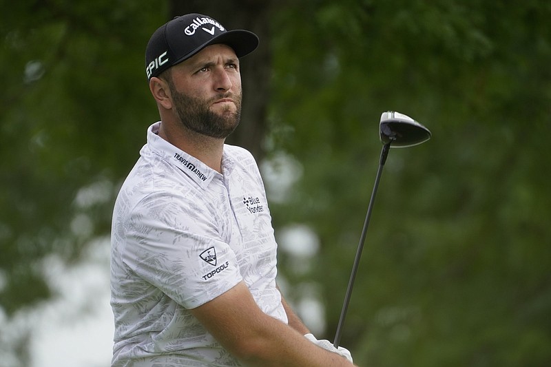 Jon Rahm of Spain shot a 4-under 67 on Friday and holds a one-shot lead over
Tony Finau entering today’s third round at the Northern Trust.
(AP/John Minchillo)