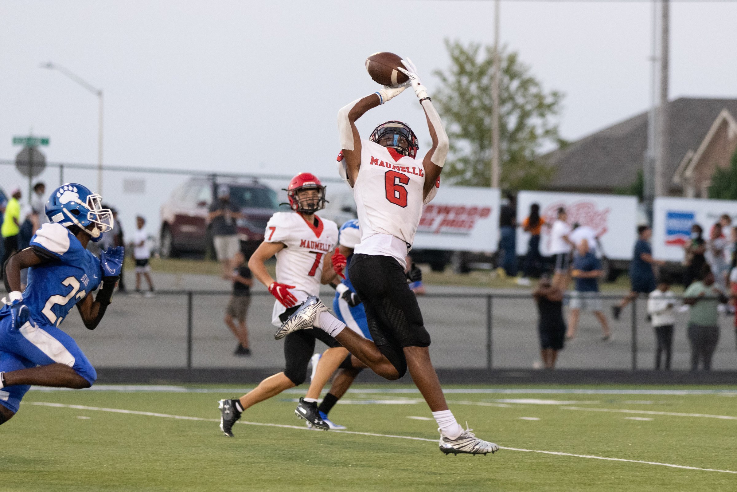 Hornets' QB accounts for three TDs - Vimarsana News