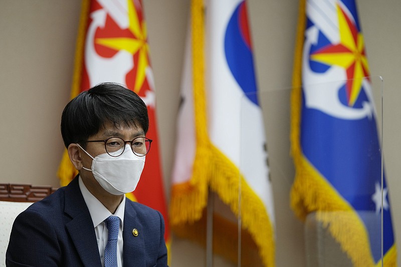 Park Jae-min, South Korea’s vice minister of defense, said Thursday in Seoul that the Seoul government is “hopeful” that North Korea will respond to calls to form a joint military committee.
(AP/Lee Jin-man)