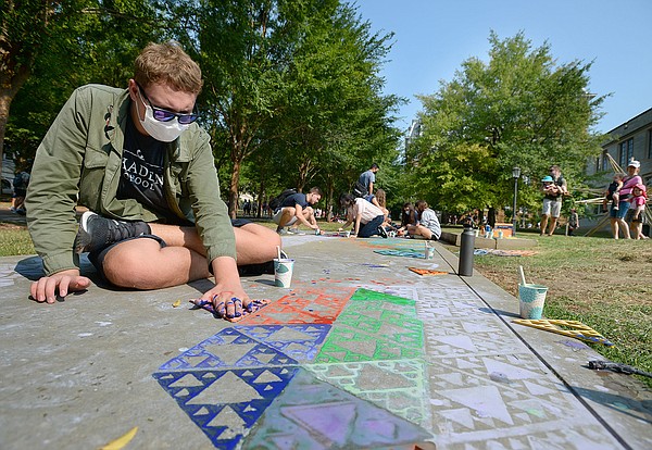 Thaden School students get OK to put art in downtown Bentonville intersection - Vimarsana News