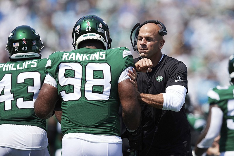 New York Coach Robert Saleh (right) has focused on the Jets’ defense eliminating explosive plays, so much so that he passed down a sign he made seven years ago in Jacksonville to defensive coordinator Jeff Ulbrich.
(AP/Brian Westerholt)