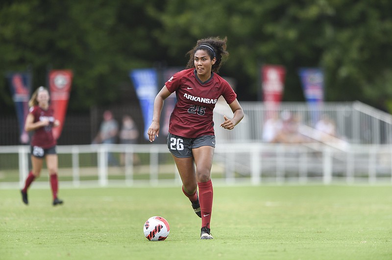 FILE -- Arkansas defender Bryana Hunter (26) leads the ball, Sunday, August 8, 2021 during a soccer scrimmage at Razorback Field in Fayetteville. 
(NWA Democrat-Gazette/Charlie Kaijo)