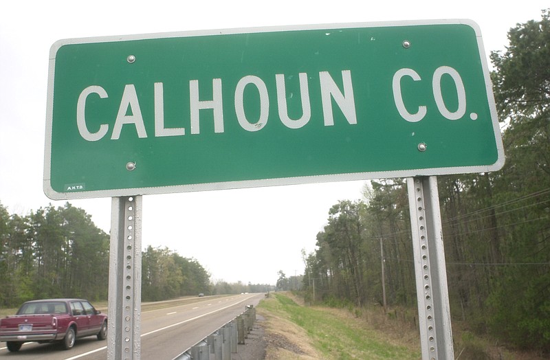 A sign on U.S. 167 in Arkansas welcomes travelers to Calhoun County in this April 2001 file photo. (Arkansas Democrat-Gazette file photo)