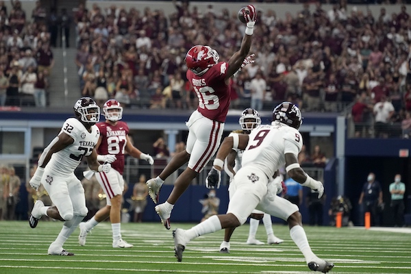 WholeHogSports - Super Bowl has SEC, Razorback ties