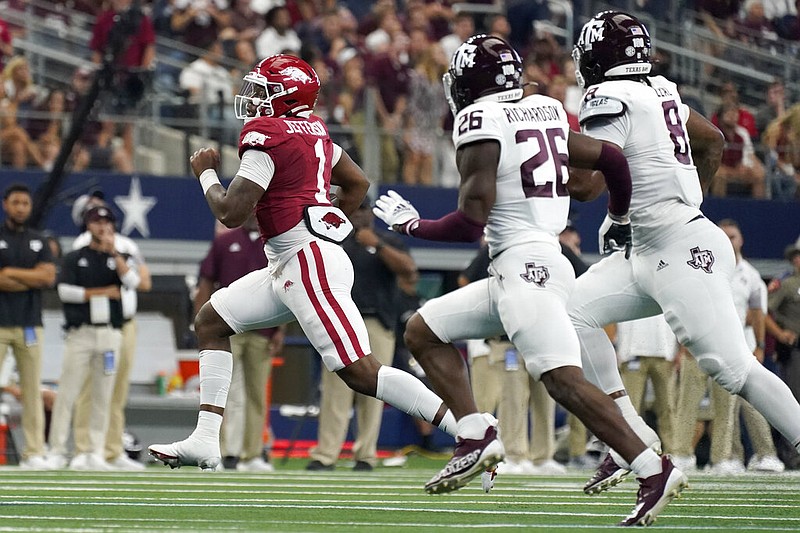 No. 16 Arkansas Downs No. 7 Texas A&M 20-10, Breaks Nine-game Skid To ...