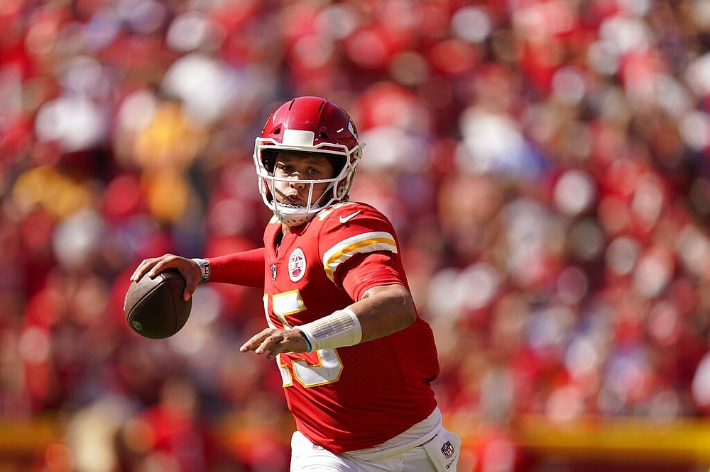 Los Angeles Chargers at Kansas City Chiefs on September 26, 2021