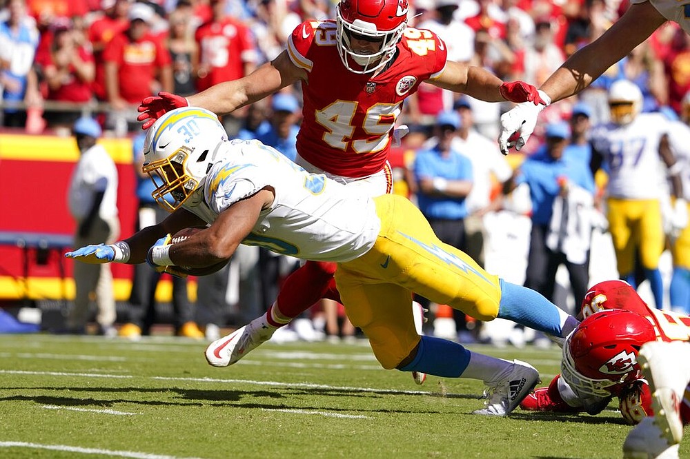 Chargers gamble, drive back Chiefs