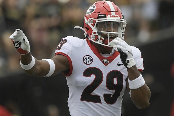 Georgia Football LB, Quay Walker Finishes 40-Yard Dash - Sports