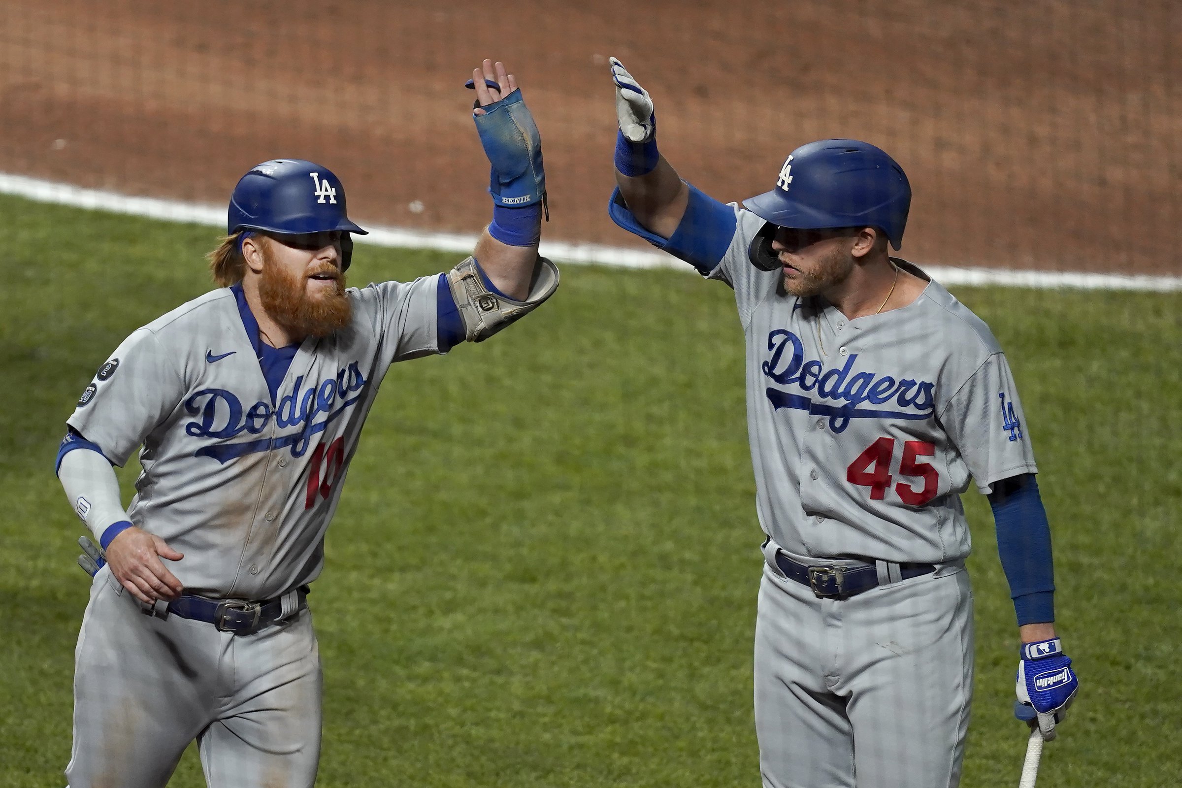 Game 5 thriller turns LA's way - Vimarsana News