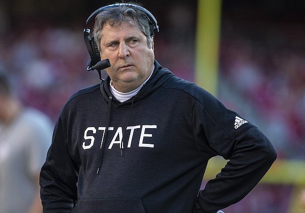 Leach touts kicker tryouts in post-game interview after MSU misses