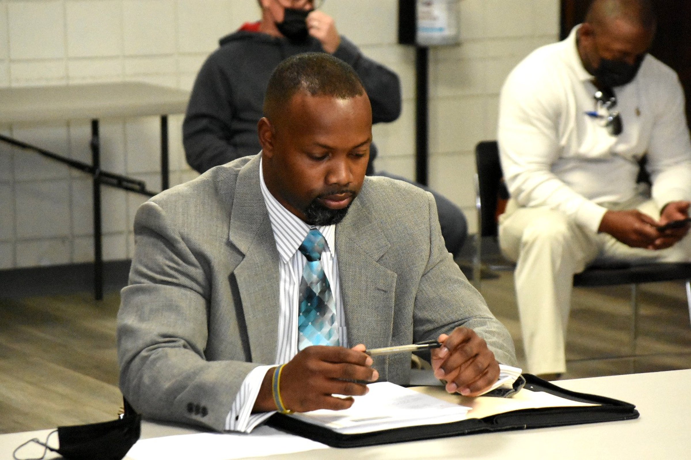 Fired Pine Bluff police officer apologizes during hearing for lewd acts at casino