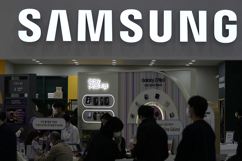 The Samsung Electronics logo is seen at  the Korea Electronics Show  in Seoul, South Korea,  in October. The company has announced its plan to build a $17 billion semiconductor factory outside of Austin, Texas.
(AP)