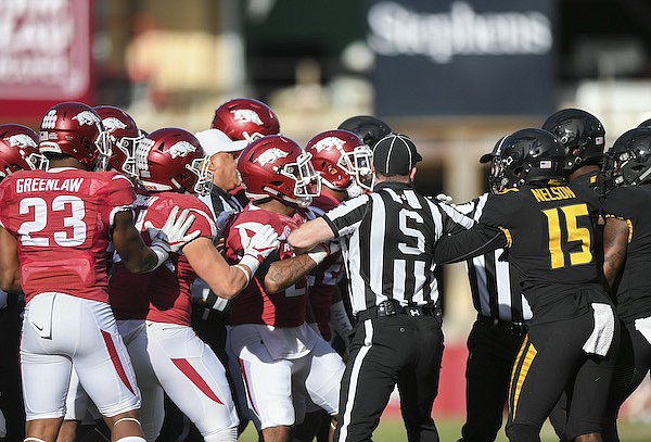 WholeHogSports - VIDEO: Players meet with media after 11th spring practice