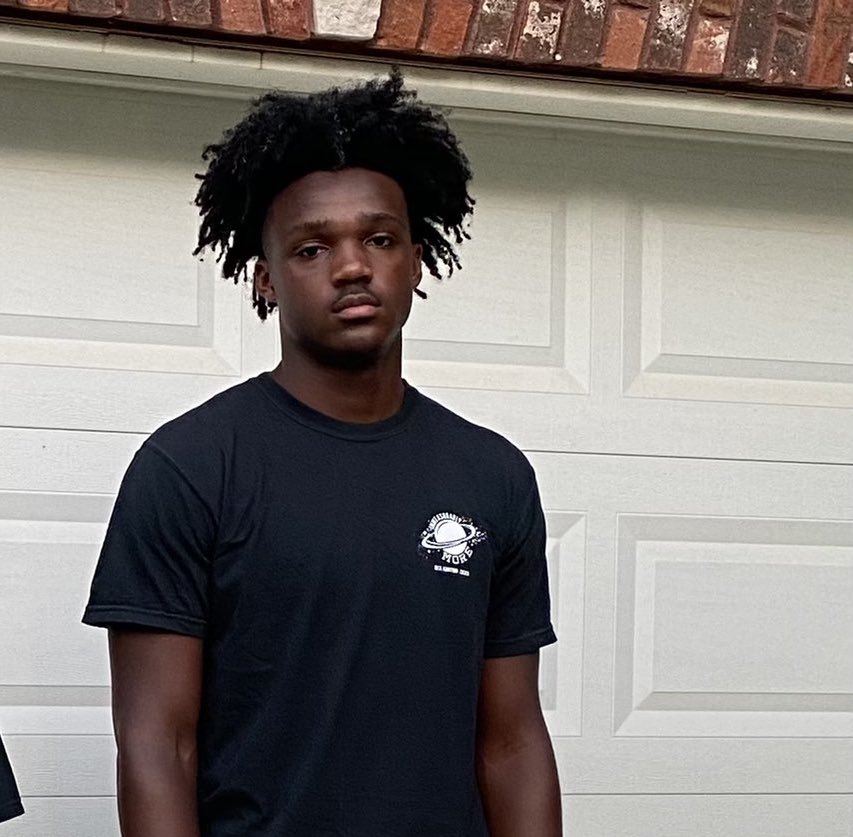 Get to know: 2024 D-line target KingJoseph Edwards - Vimarsana News