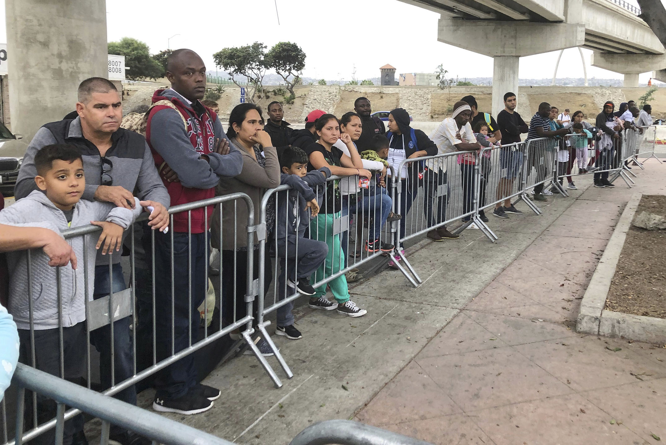U.S. revives migrant wait in Mexico policy - Vimarsana News