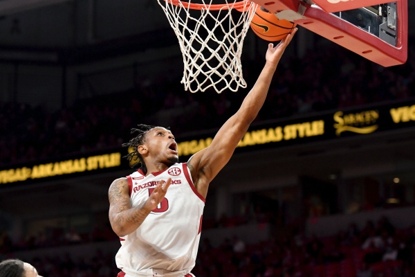 Toney, Notae lead No. 10 Arkansas past UALR - Vimarsana News