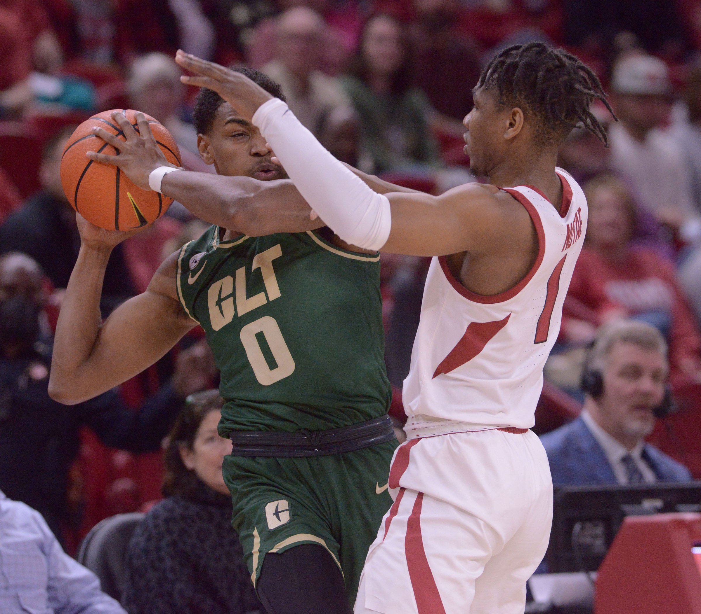 Razorbacks (9-0) drop dogged 49ers - Vimarsana News